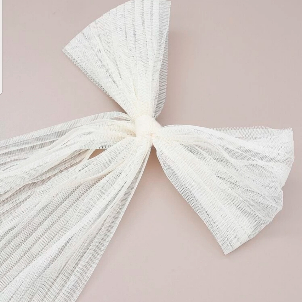 Large Floppy Hair Bow Clip - Picture 3 of 5